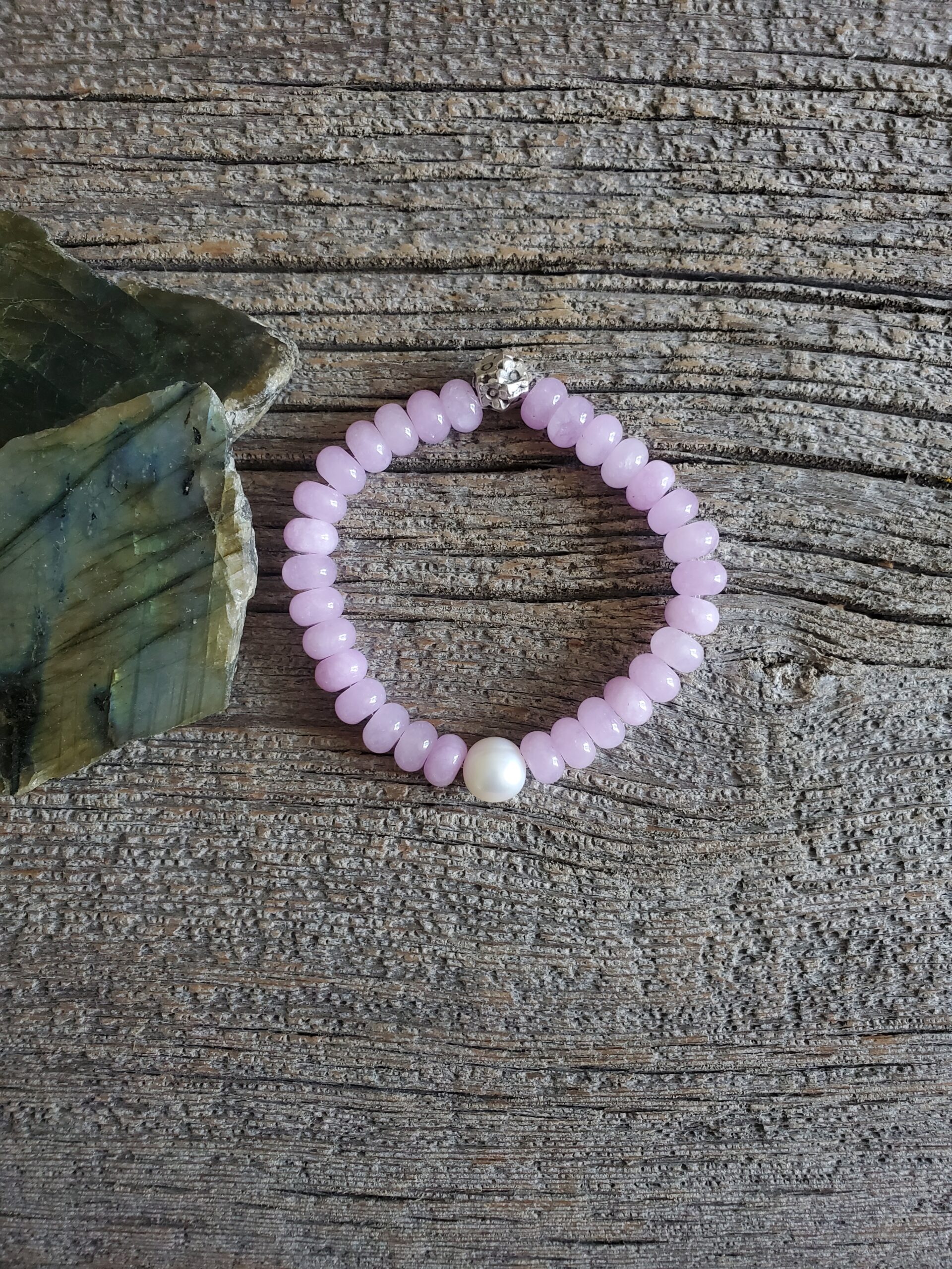 Lavender Jade and Pearl Stretch Bracelet