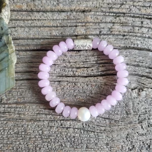 Lavender Jade and Pearl Stretch Bracelet