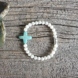 Mother of Pearl and Green Howlite Cross Stretch Bracelet