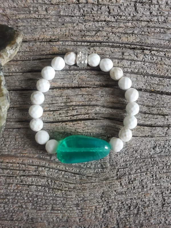 Creamy Howlite and Green Czech Glass Stretch Bracelet