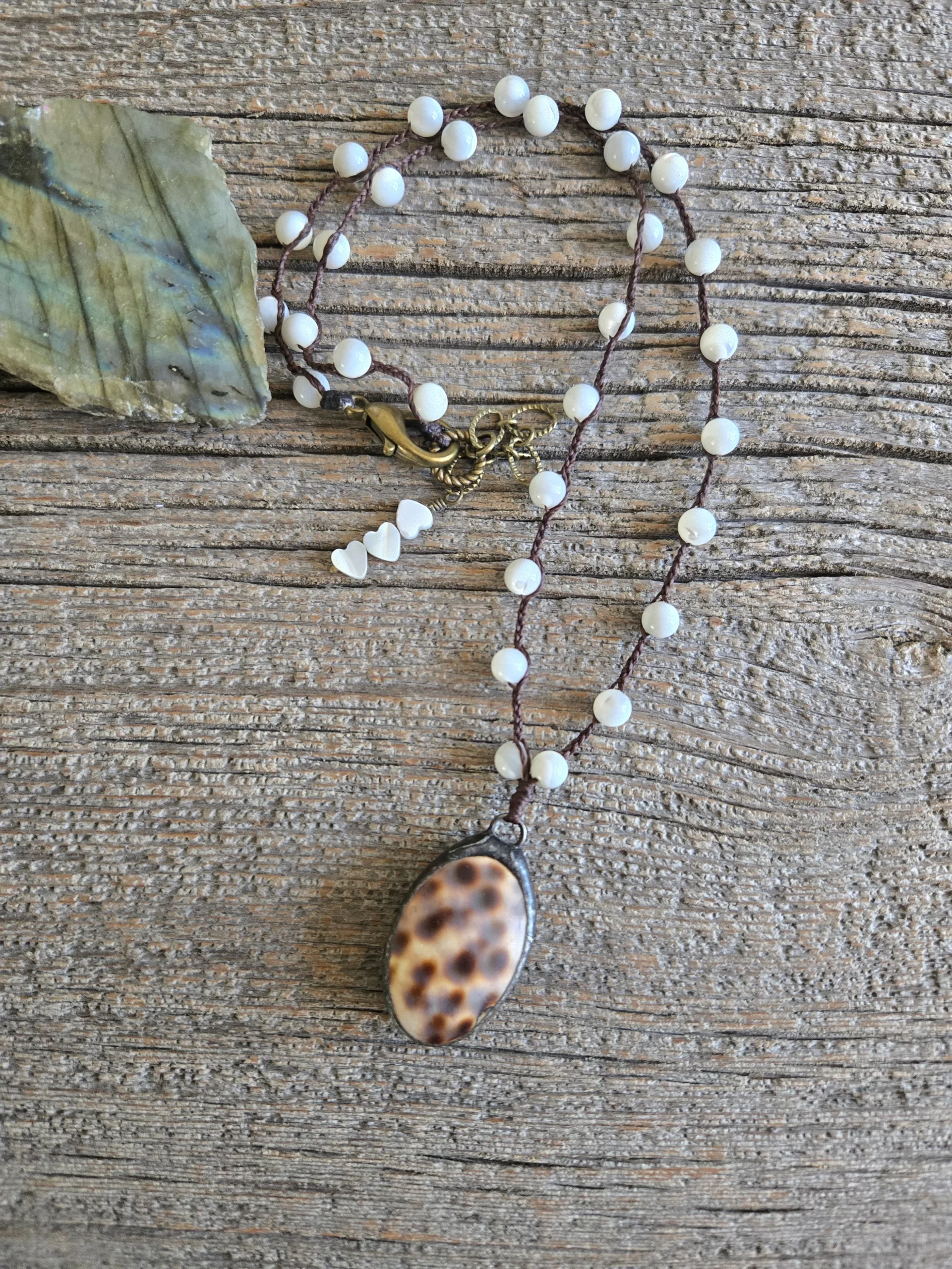 Mother of Pearl Spotted Shell Necklace