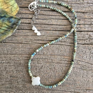 Mother of Pearl Flower Necklace