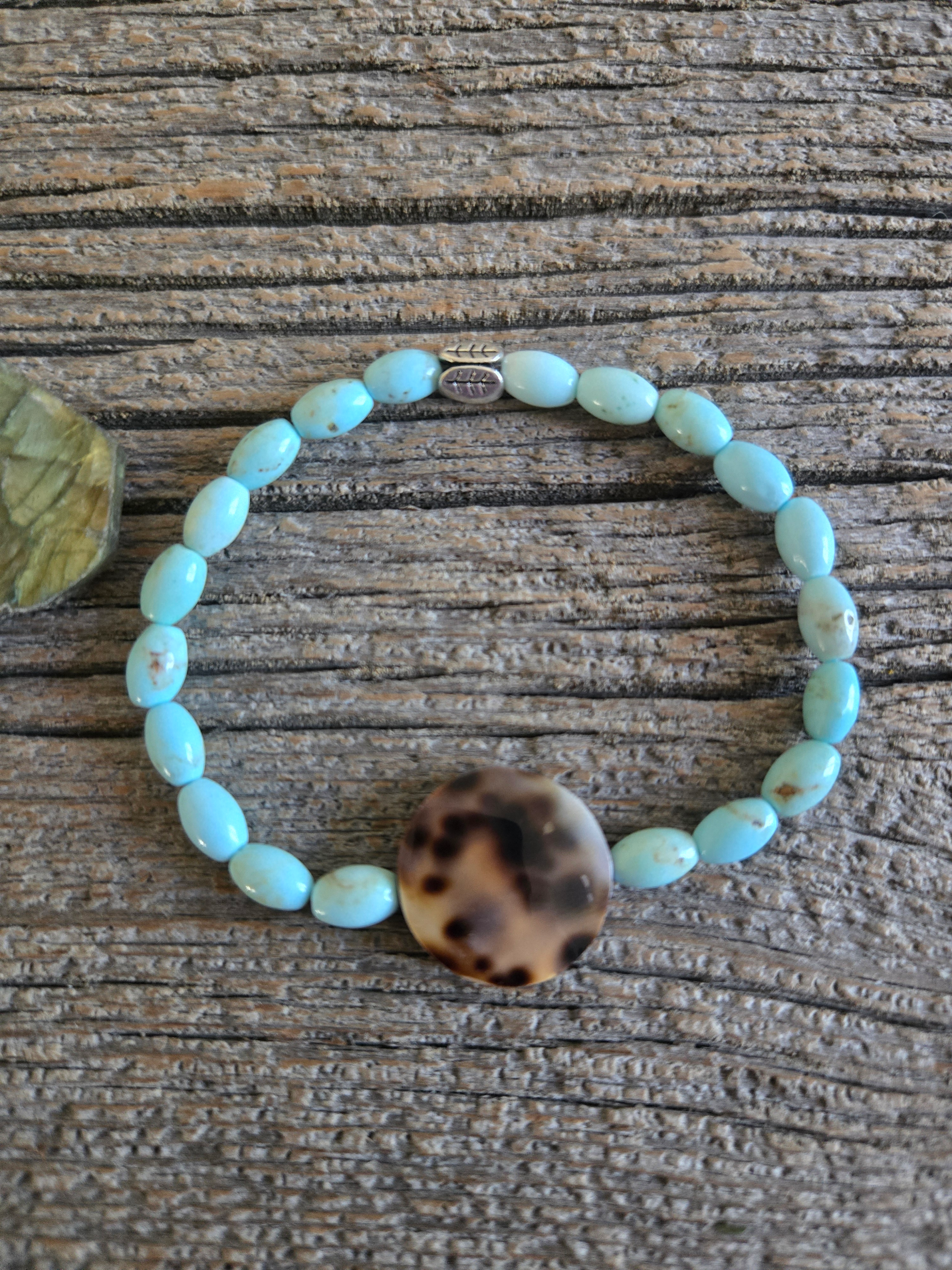 Blue Howlite and Mother of Pearl Stretch Bracelet